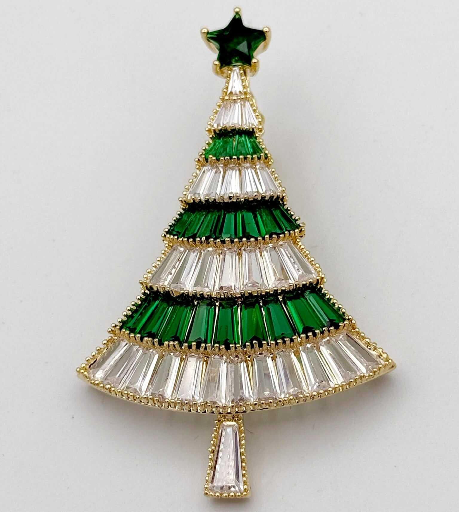 Christmas Tree Brooch, Holiday Jewelry, Winter Accessory